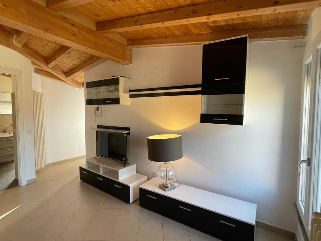 New Downtown Apartment Vigevano Ngoại thất bức ảnh